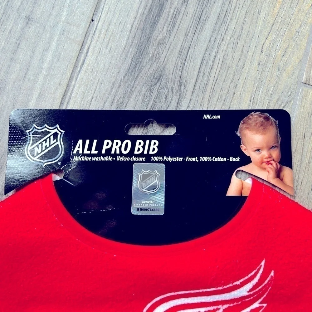 WinCraft NHL Detroit Red Wings All Pro Baby Bib